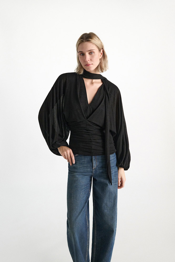 Dorothee Schumacher Tunika-Bluse aus Lurex-Jersey vinyl black Model Detail View