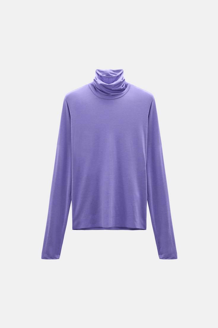 Dorothee Schumacher Glänzender Rollkragen mit langem Arm violet Product Front View