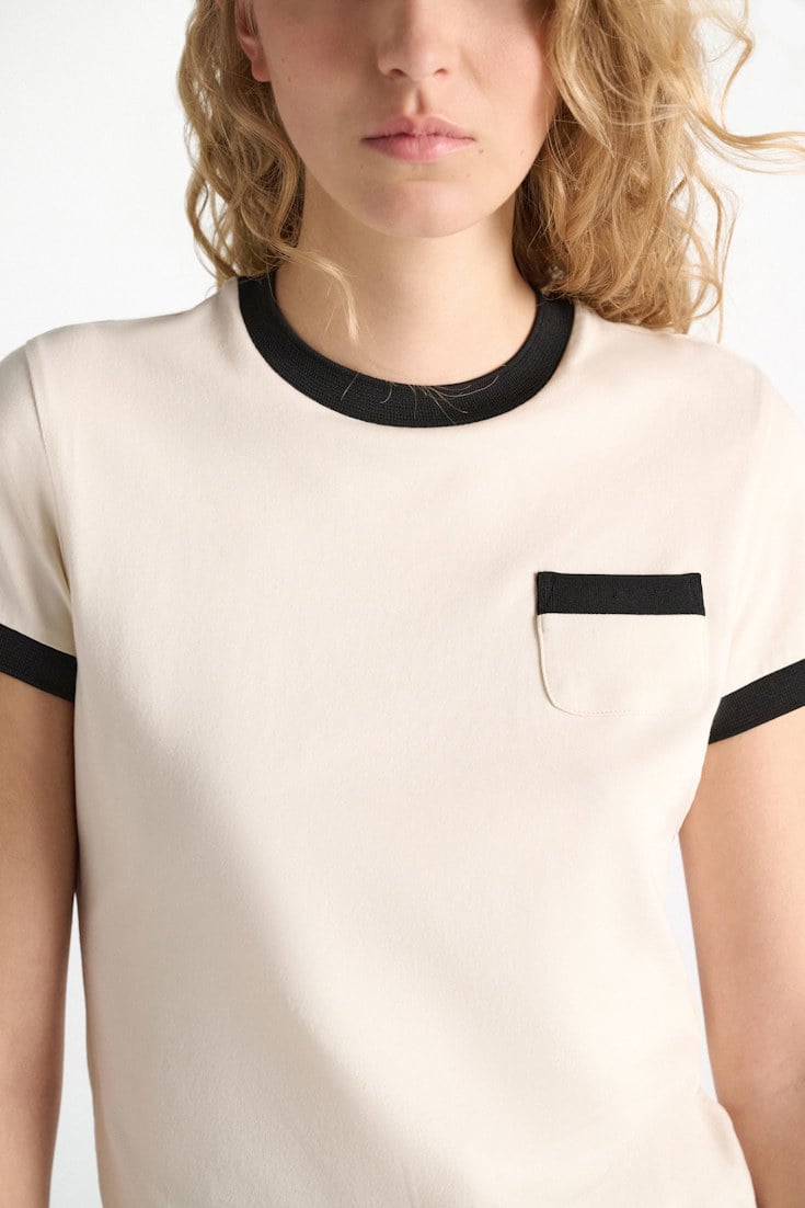 Dorothee Schumacher Baby-T-Shirt mit Kontrastbündchen canvas white Model Detail View