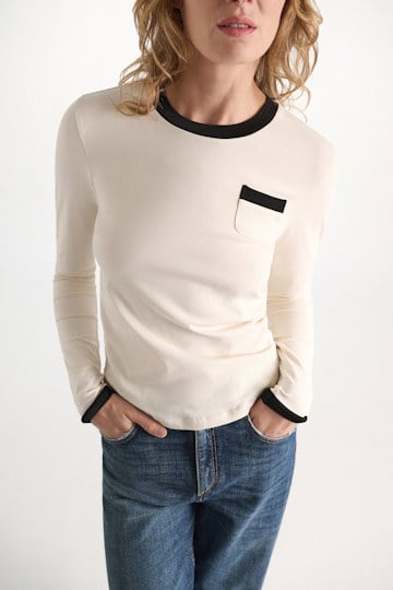 Dorothee Schumacher Longsleeve mit Kontrastbündchen canvas white Model Detail View