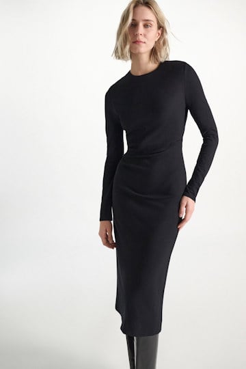 Dorothee Schumacher Travel jersey draped dress vinyl black Model Detail View