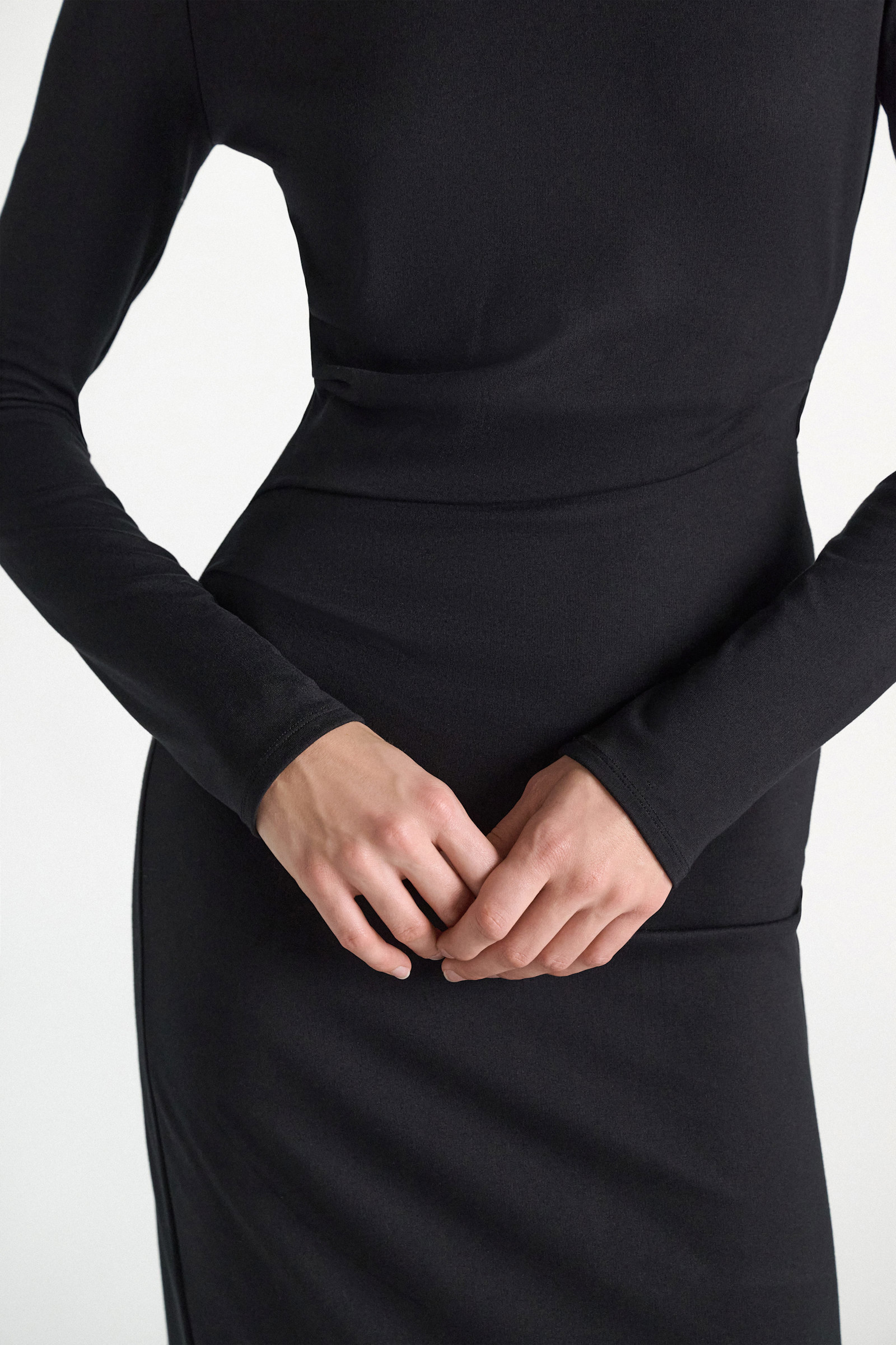Dorothee Schumacher Travel jersey draped dress vinyl black Model Detail View