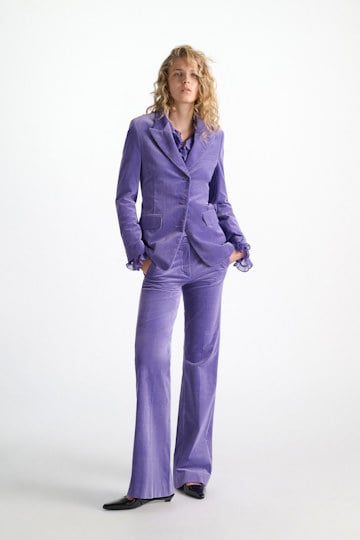Dorothee Schumacher Cord-Blazer violet Model Front View