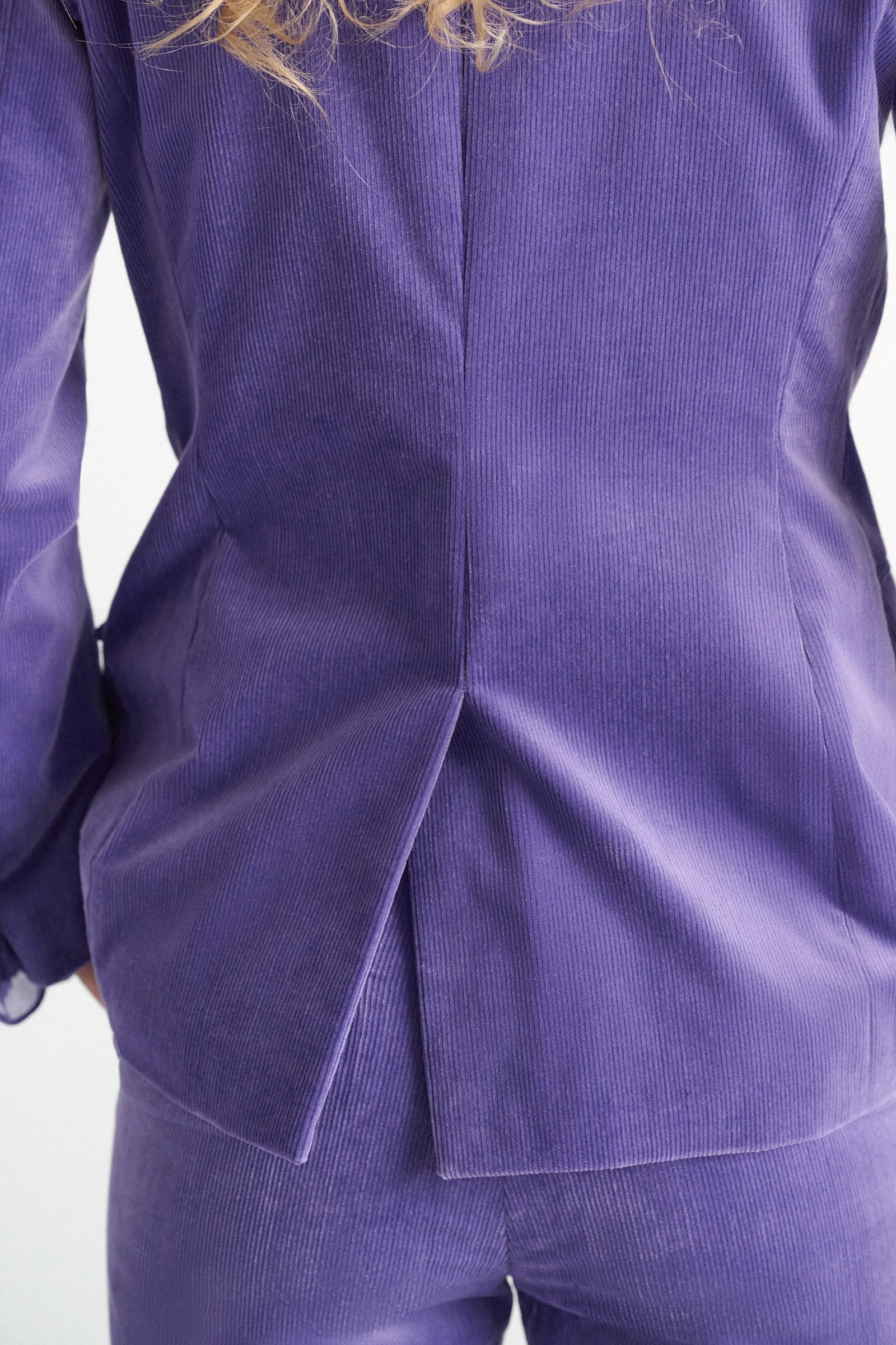 Dorothee Schumacher Cord-Blazer violet Model Detail View
