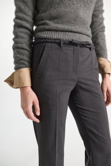 Dorothee Schumacher Lightweight wool belted cigarette pants vinyl black Model Detail View