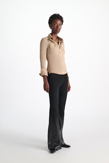 Dorothee Schumacher Cropped poplin blouse almond Model Detail View