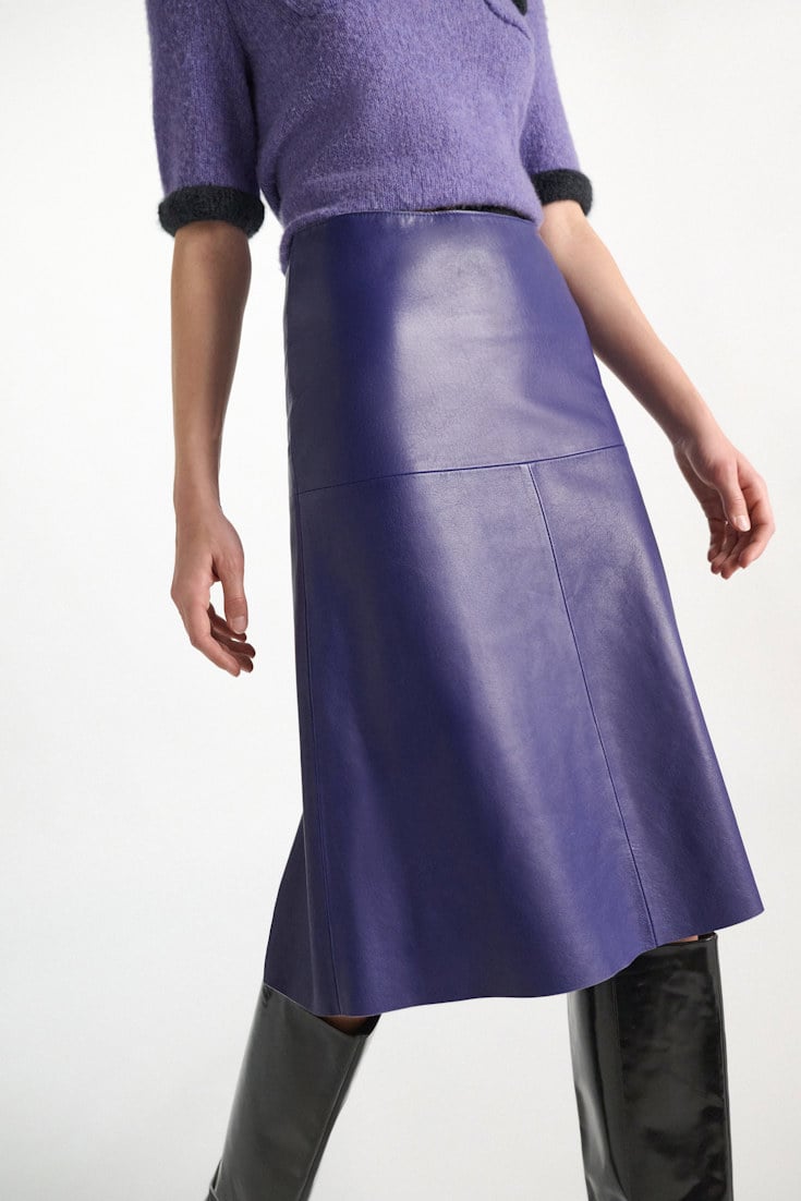 Dorothee Schumacher Leather skirt violet Model Detail View