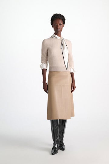 Dorothee Schumacher Leather skirt almond Model Front View