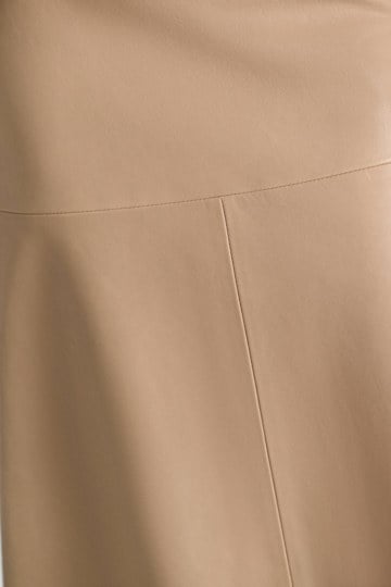 Dorothee Schumacher Leather skirt almond Model Detail View