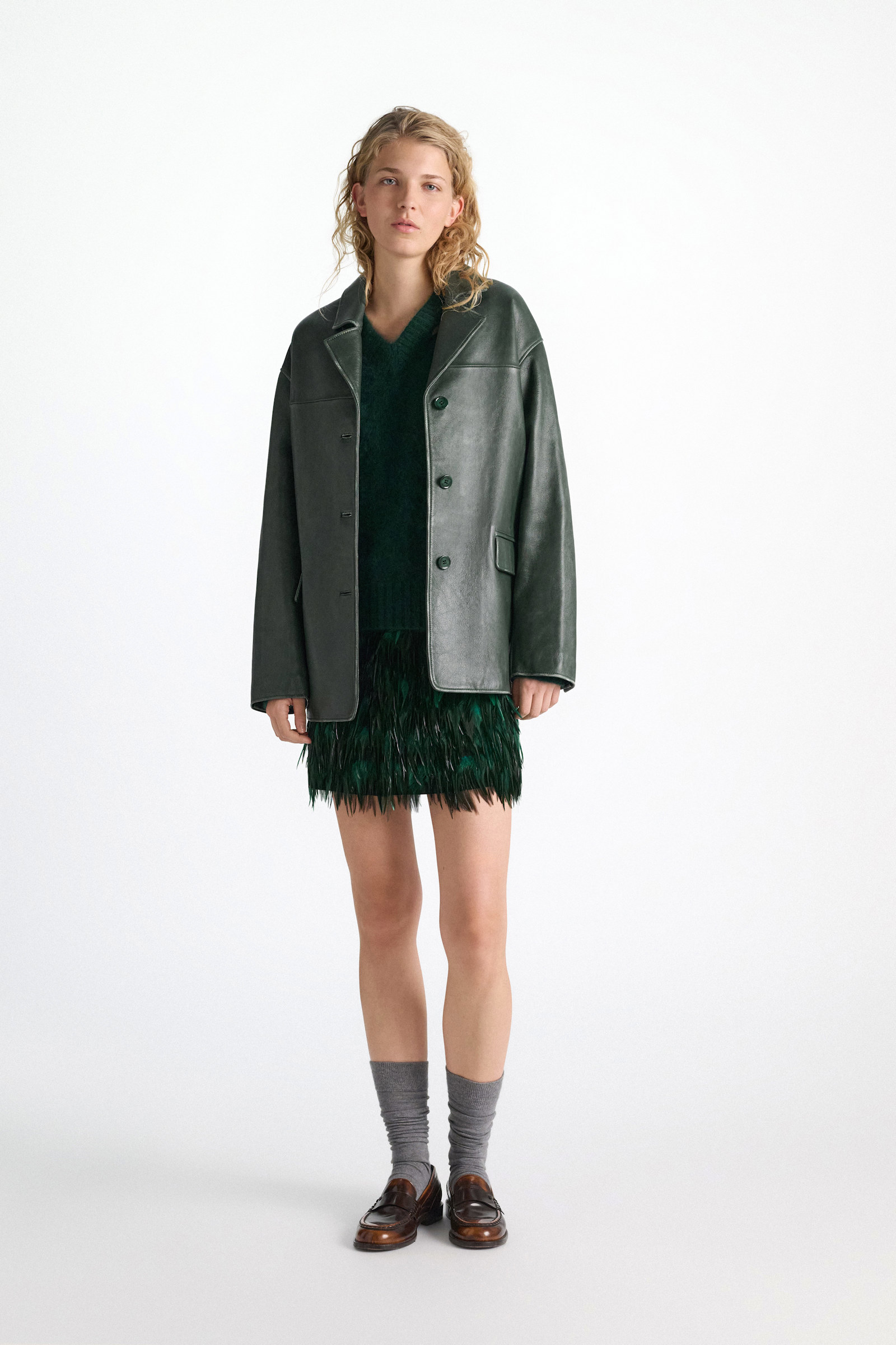Dorothee Schumacher Oversized leather blazer emerald Model Front View