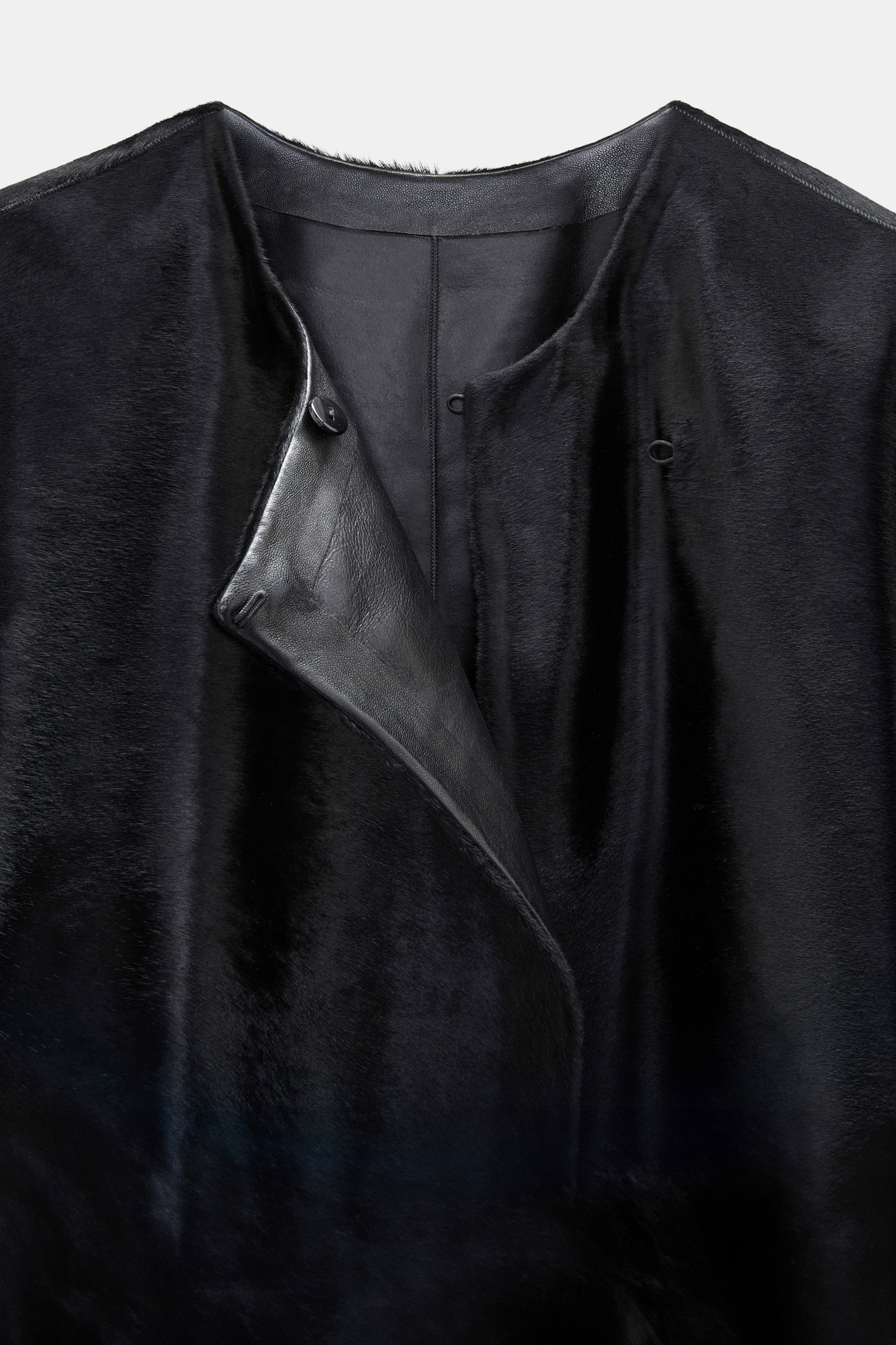 Dorothee Schumacher Fellmantel vinyl black Product Detail View