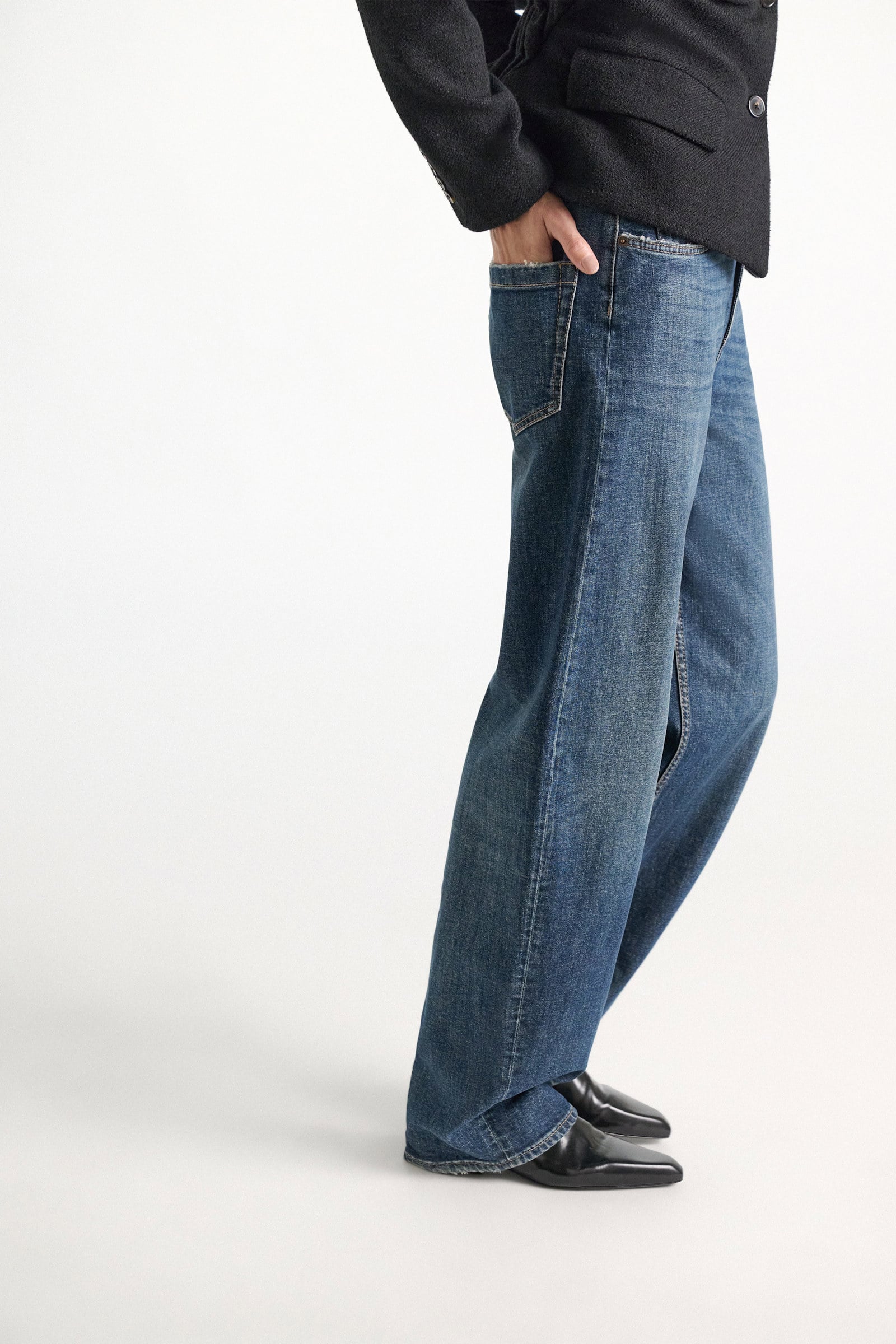 Dorothee Schumacher Wide barrel leg jeans denim blue Model Detail View