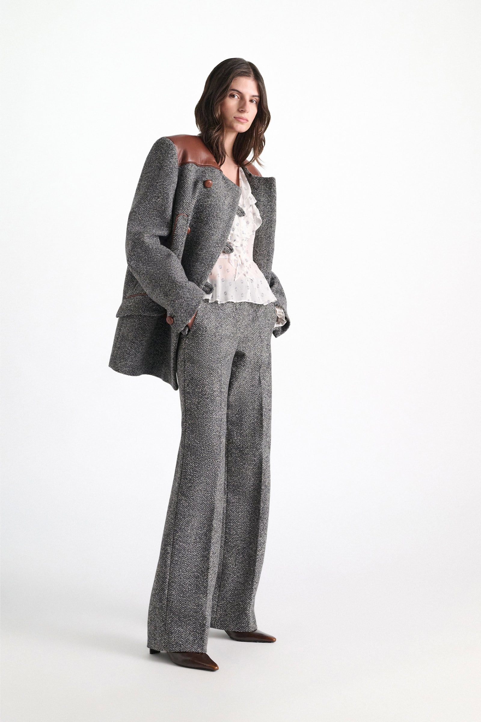 Dorothee Schumacher Herringbone-Hose aus Schurwolle stereo grey herringbone Model Front View