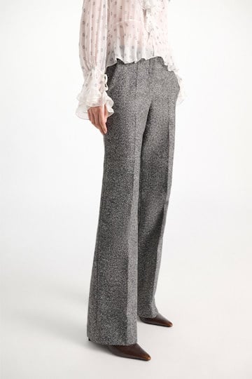 Dorothee Schumacher Virgin wool herringbone pants stereo grey herringbone Model Detail View