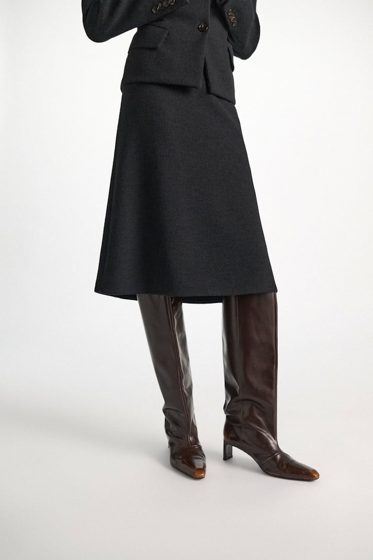 Dorothee Schumacher Bouclé skirt vinyl black Model Detail View