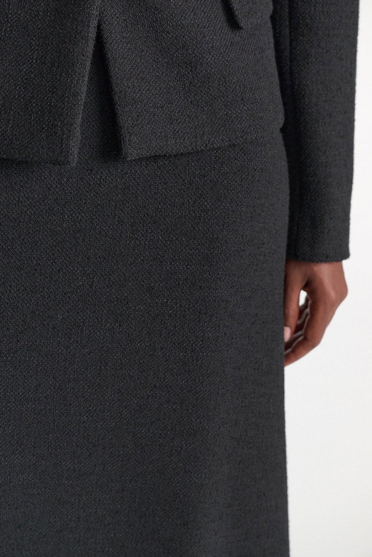 Dorothee Schumacher Bouclé skirt vinyl black Model Detail View