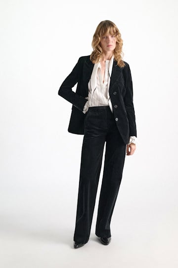 Dorothee Schumacher Striped silk twill blouse strip black Model Detail View