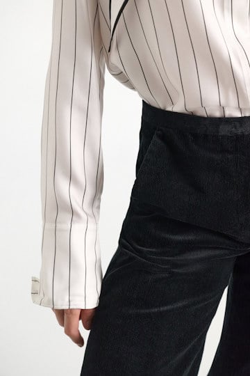 Dorothee Schumacher Striped silk twill blouse strip black Model Detail View