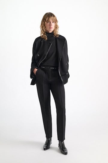 Dorothee Schumacher Punto Milano pants with patent details vinyl black Model Front View