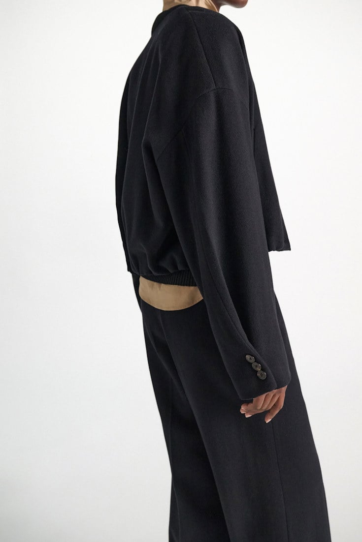 Dorothee Schumacher Blouson aus gebürsteter Wolle vinyl black Model Detail View