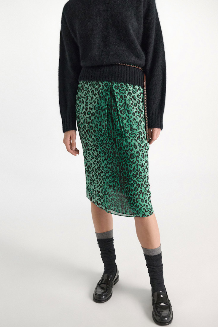 Dorothee Schumacher Leopard print midi skirt leo placed green Model Detail View