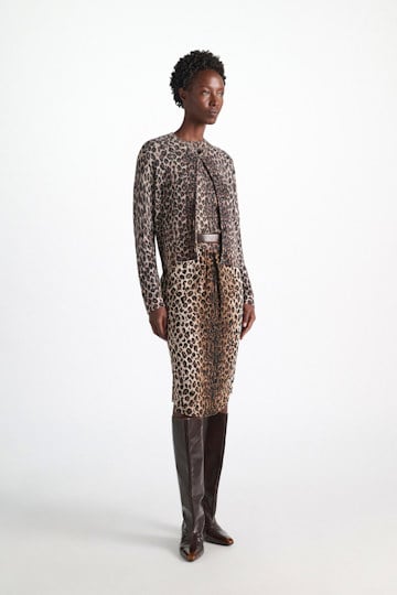 Dorothee Schumacher Leopard print midi skirt Leo Placed light brown Model Detail View