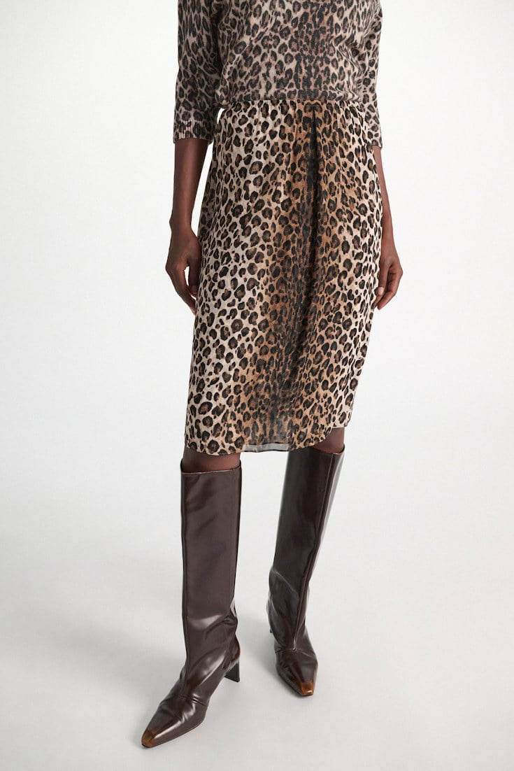 Dorothee Schumacher Leopard print midi skirt Leo Placed light brown Model Detail View