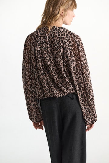 Dorothee Schumacher Leopard print blouse leo placed brown Model Detail View
