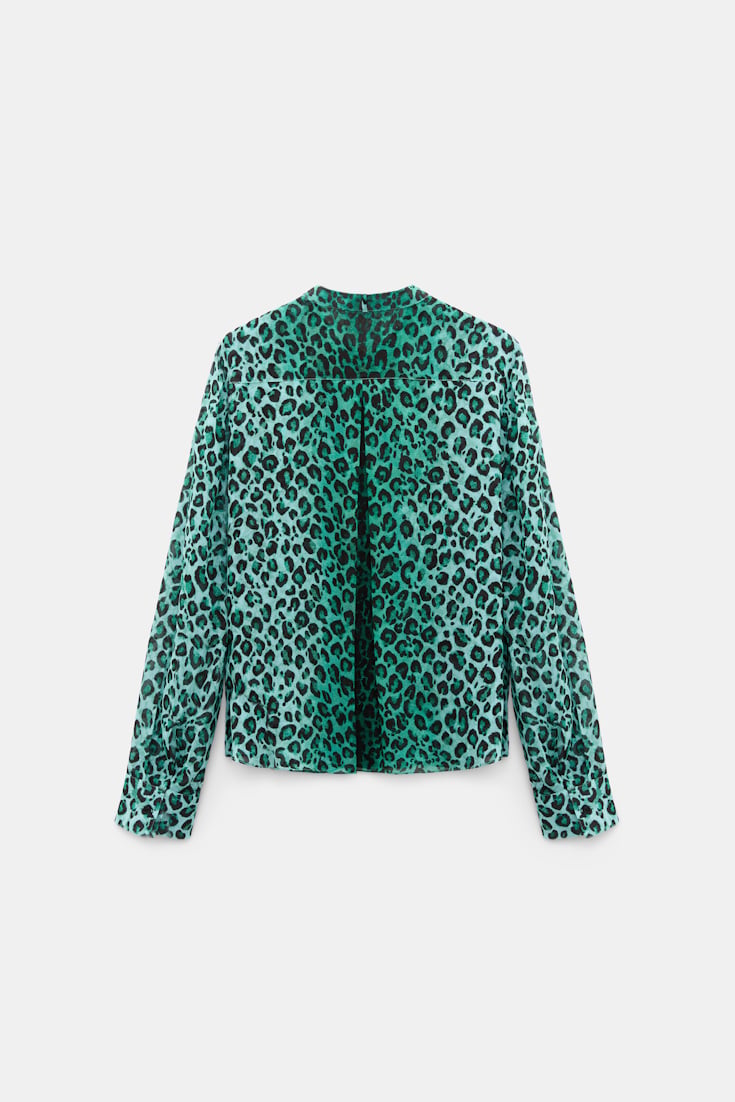 Dorothee Schumacher Hemdbluse mit Leopardenmuster aus Viskose-Georgettet leo placed green Product Detail View