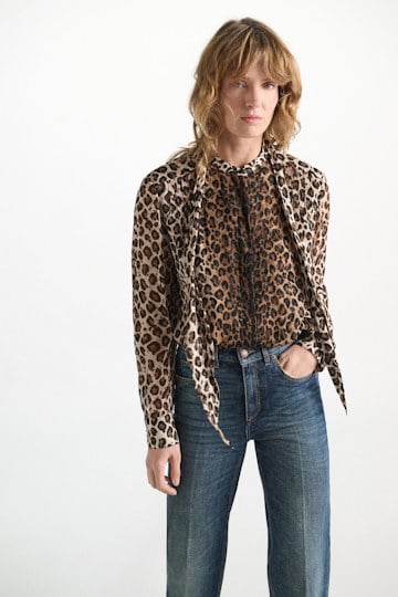Dorothee Schumacher Leopard print blouse with scarf Leo Placed light brown Model Detail View