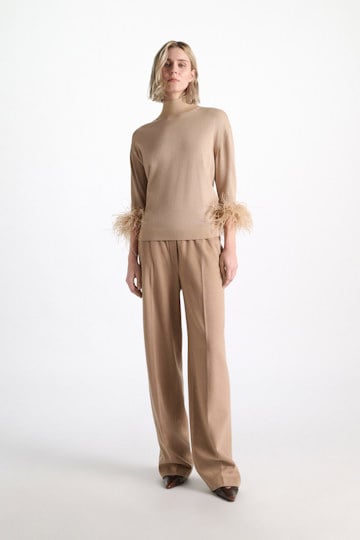 Dorothee Schumacher Ostrich feather cuffs almond Model Front View