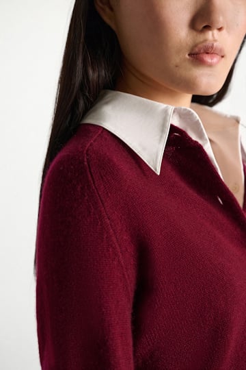 Dorothee Schumacher Fluffy Cardigan mit Hemdkragen dark burgundy