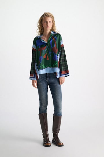 Dorothee Schumacher Oversized mixed print silk twill blouse fungus green Model Detail View