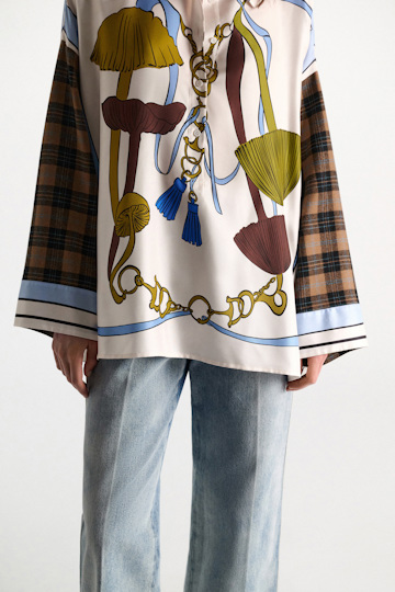 Dorothee Schumacher Oversized mixed print silk twill blouse Blue Ribbon scarf Model Detail View