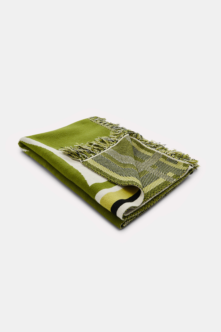 Dorothee Schumacher Wolldecke mit Kleeblatt und GOOD LUCK Motiv marrocan green/white