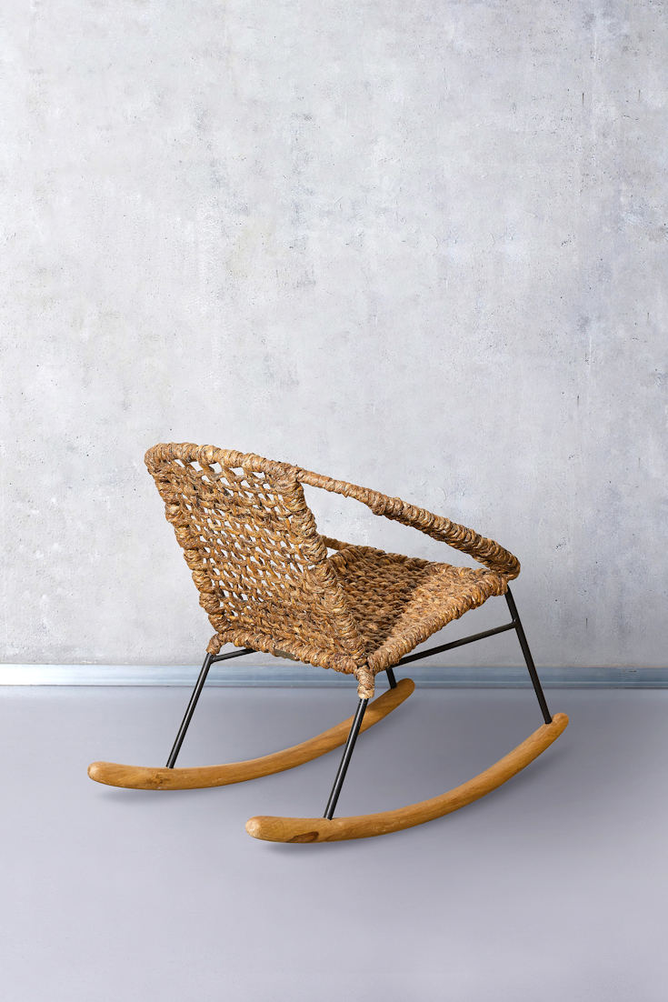 FURNITURE - Chair