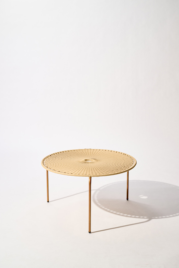 Dorothee Schumacher Großer handgeflochtener Coffee Table copper beige mix