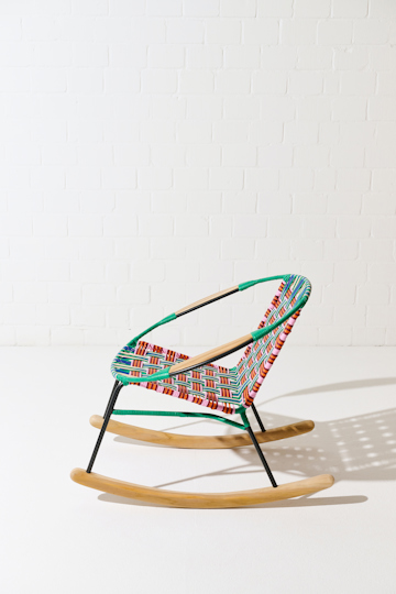 Dorothee Schumacher Handwoven rocking chair rojo azul mix