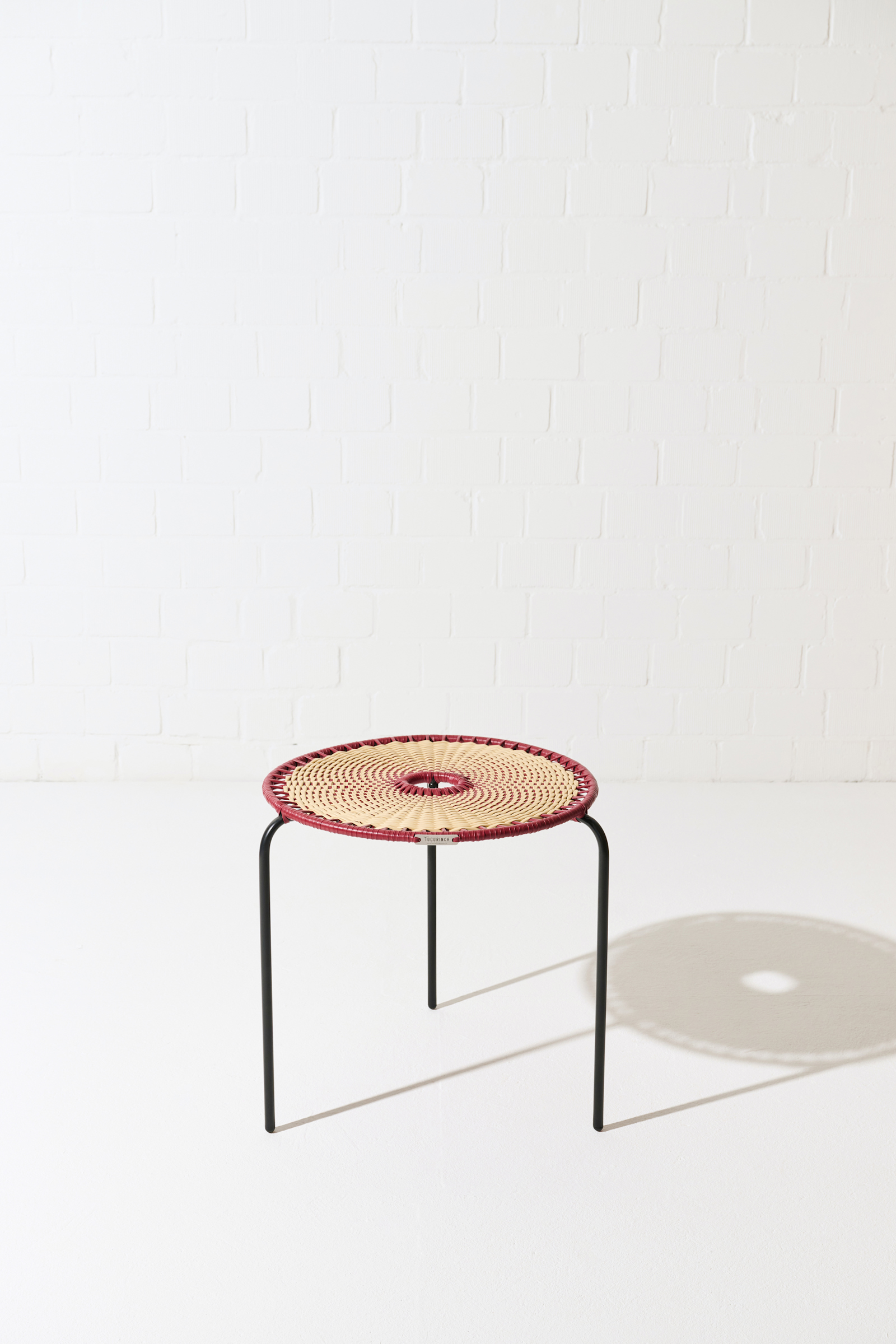 Dorothee Schumacher HANDWOVEN SMALL COFFEE TABLE rojo vino beige mix