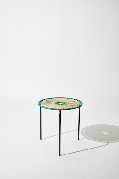 Dorothee Schumacher KLEINER HANDGEFLOCHTENER COFFEE TABLE verde beige mix