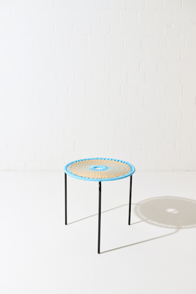 Dorothee Schumacher Kleiner handgeflochtener Coffee Table azul beige mix