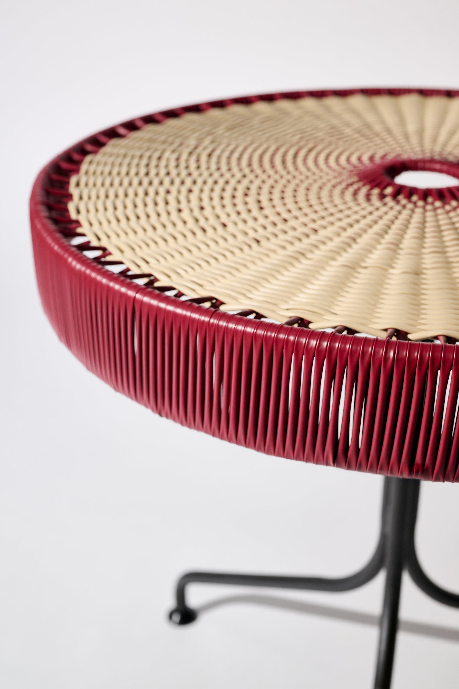 Dorothee Schumacher Handwoven dinner table rojo vino beige mix