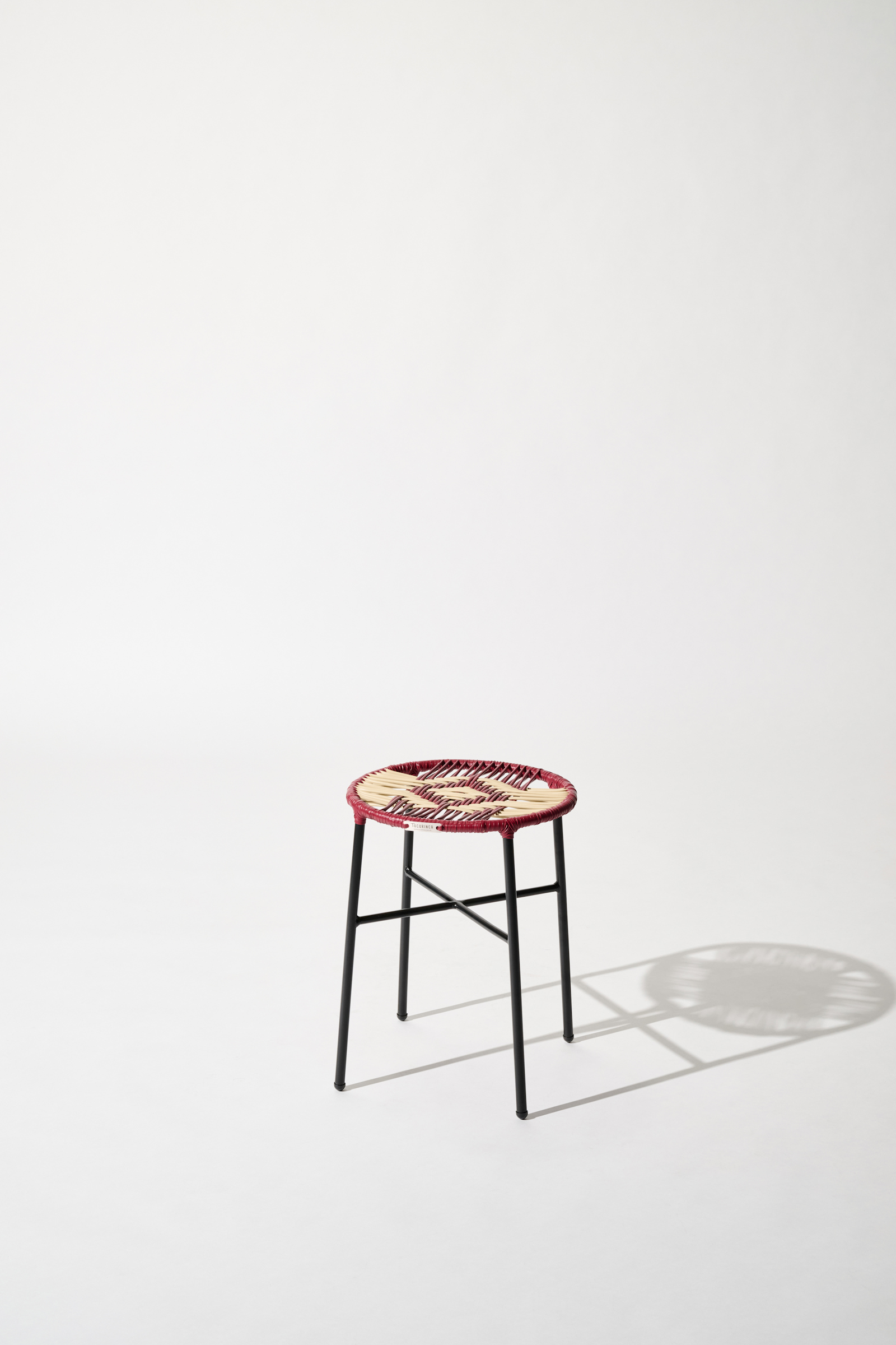 Dorothee Schumacher Handwoven stool rojo vino beige mix