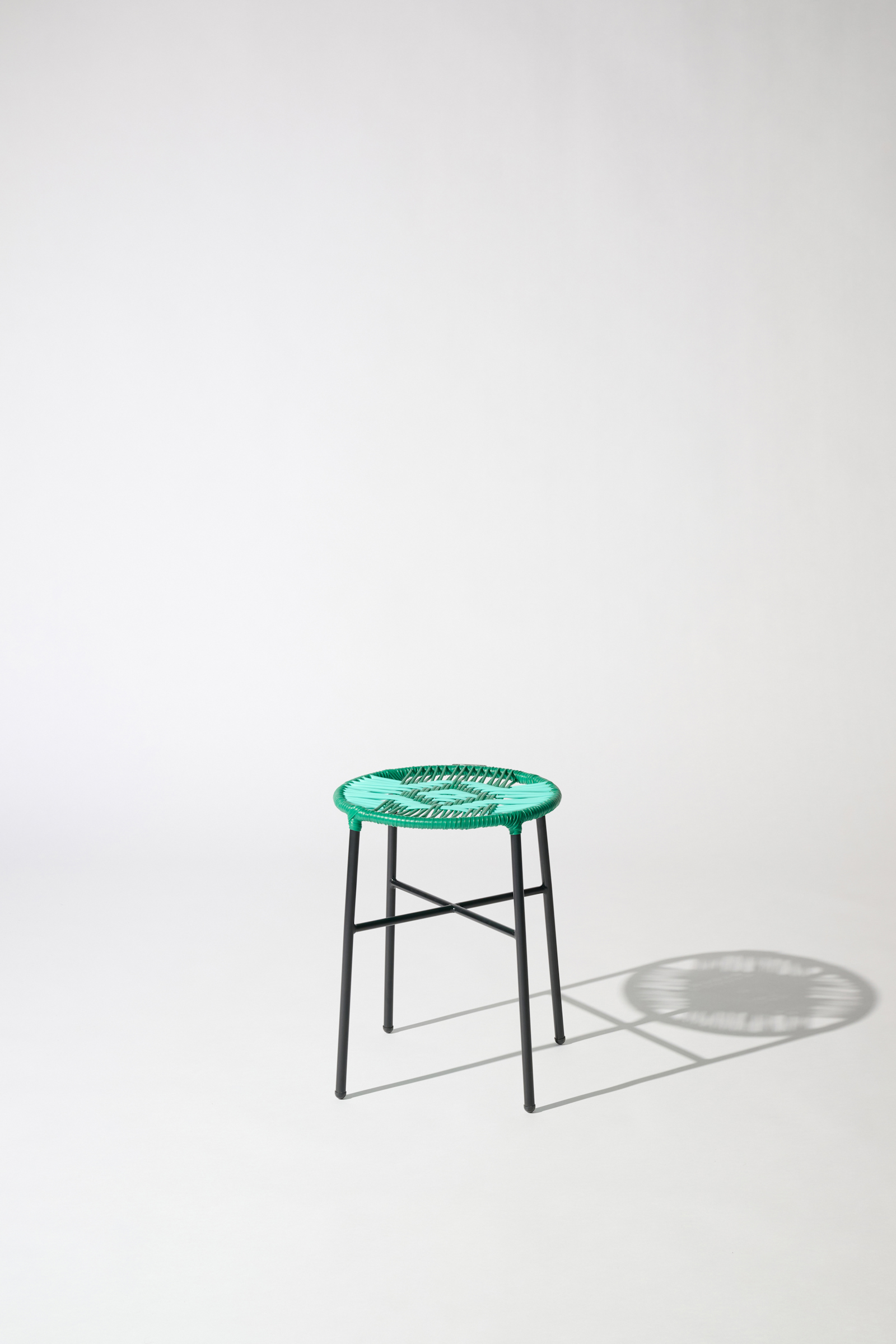 Dorothee Schumacher Handgeflochtener Hocker verde turquesa mix