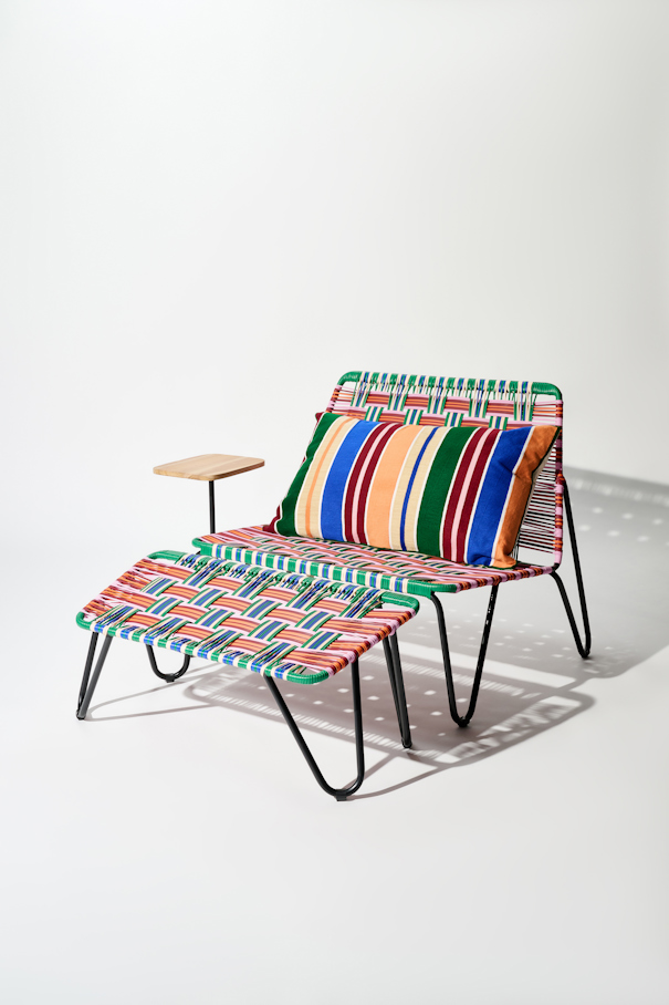 PRII love seat