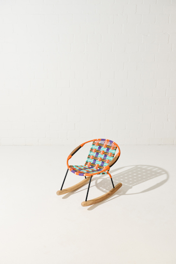 Dorothee Schumacher Handwoven mini rocking chair naranja verde militar mix