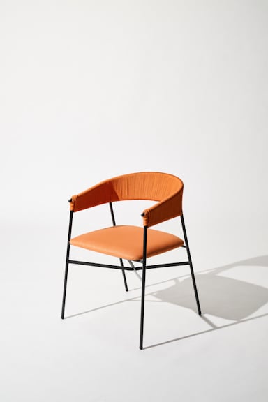 Dorothee Schumacher Handwoven chair for indoors mix rojo vino/orange