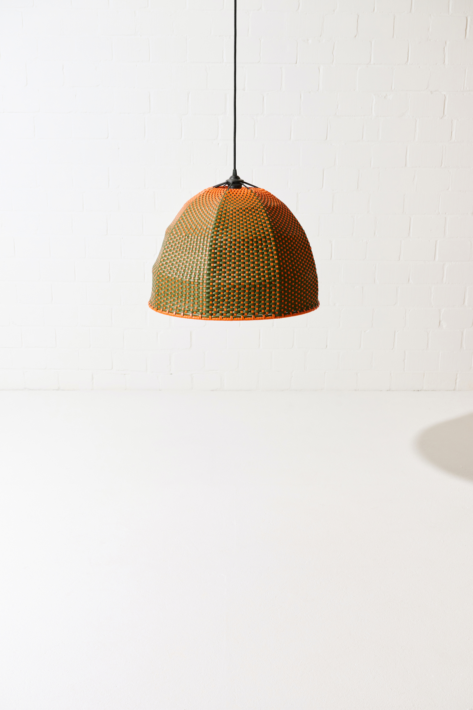 Dorothee Schumacher Handgeflochtener Lampenschirm orange verde militar mix