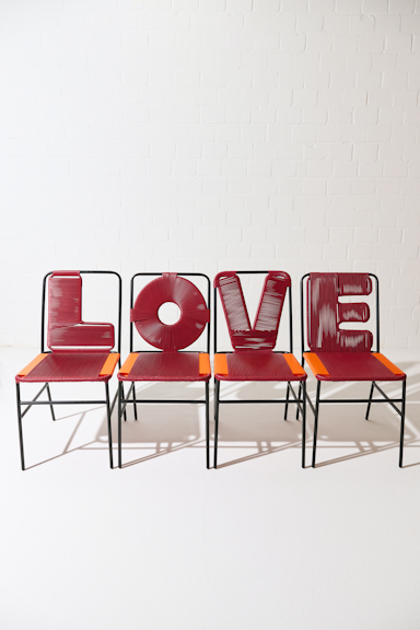 Dorothee Schumacher Set aus vier handgeflochtenen Stühlen rojo vino orange mix
