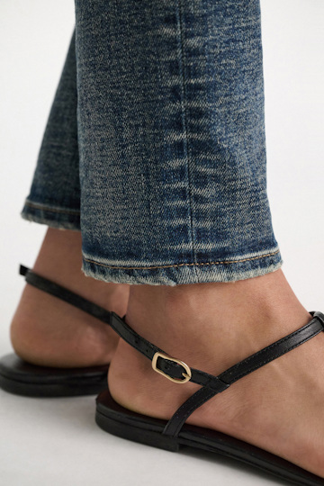 Dorothee Schumacher Sandals with signature D-rings pure black